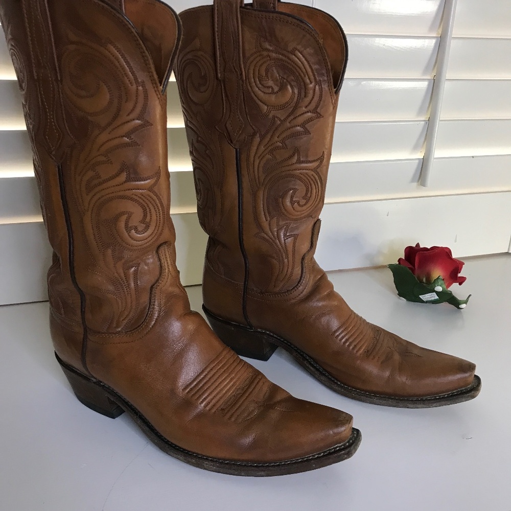 Lucchese 4772 brown woman's boots